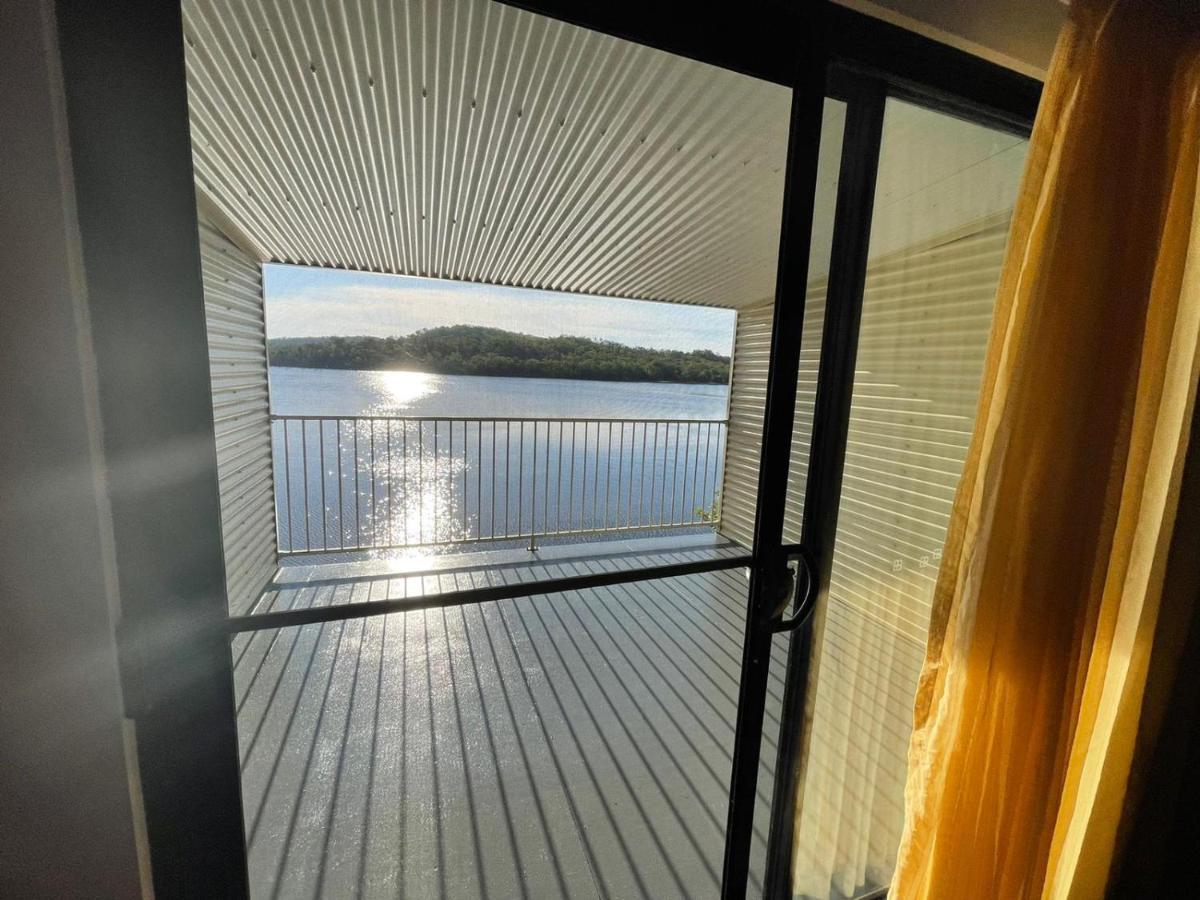 De Lago Resort On Lake Bennett Exterior photo